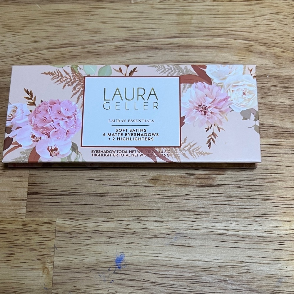 Laura Geller Soft Satins Eyeshadow and Highlighter Set